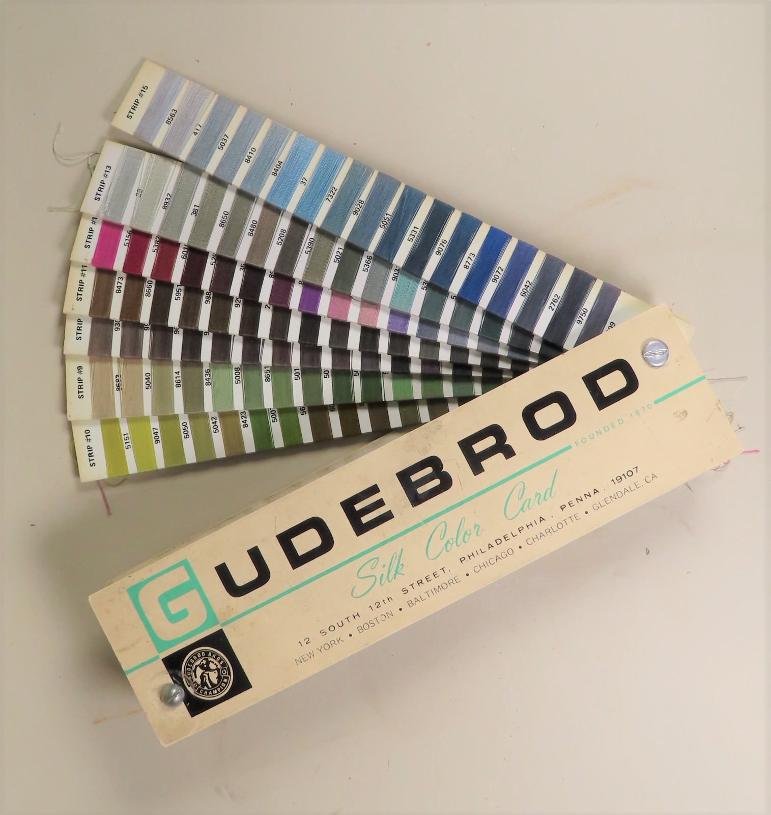 Image for Gudebrod Silk Color Card (16 cards of samples)