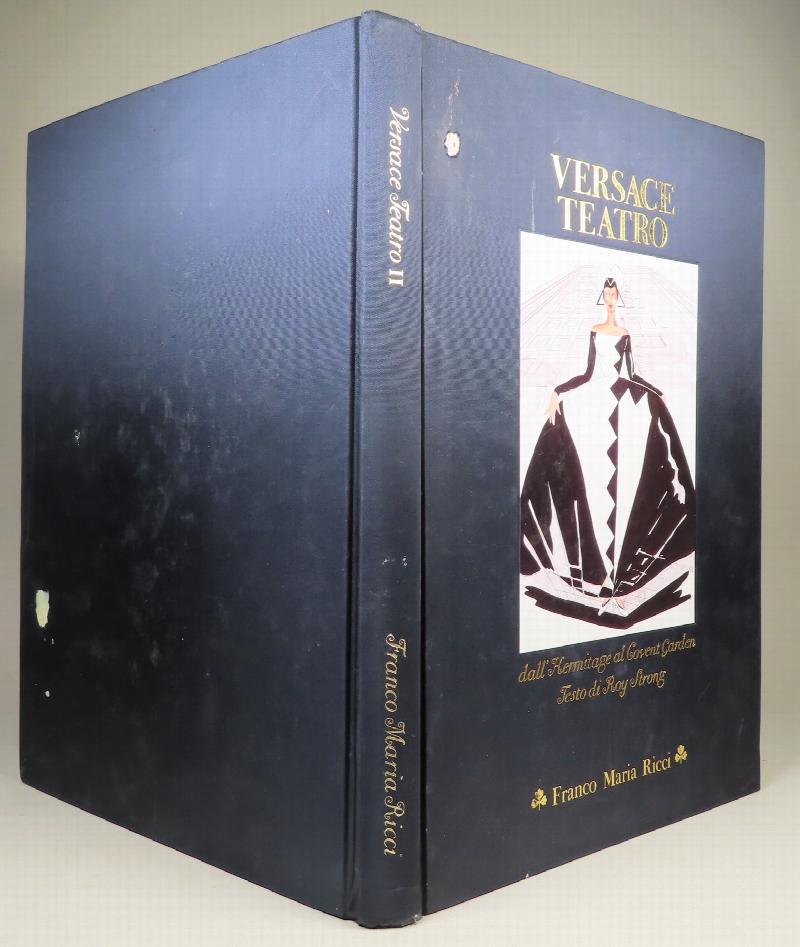 Image for Versace Teatro, dall' Hermitage al Covent Garden, Testo di Roy Strong